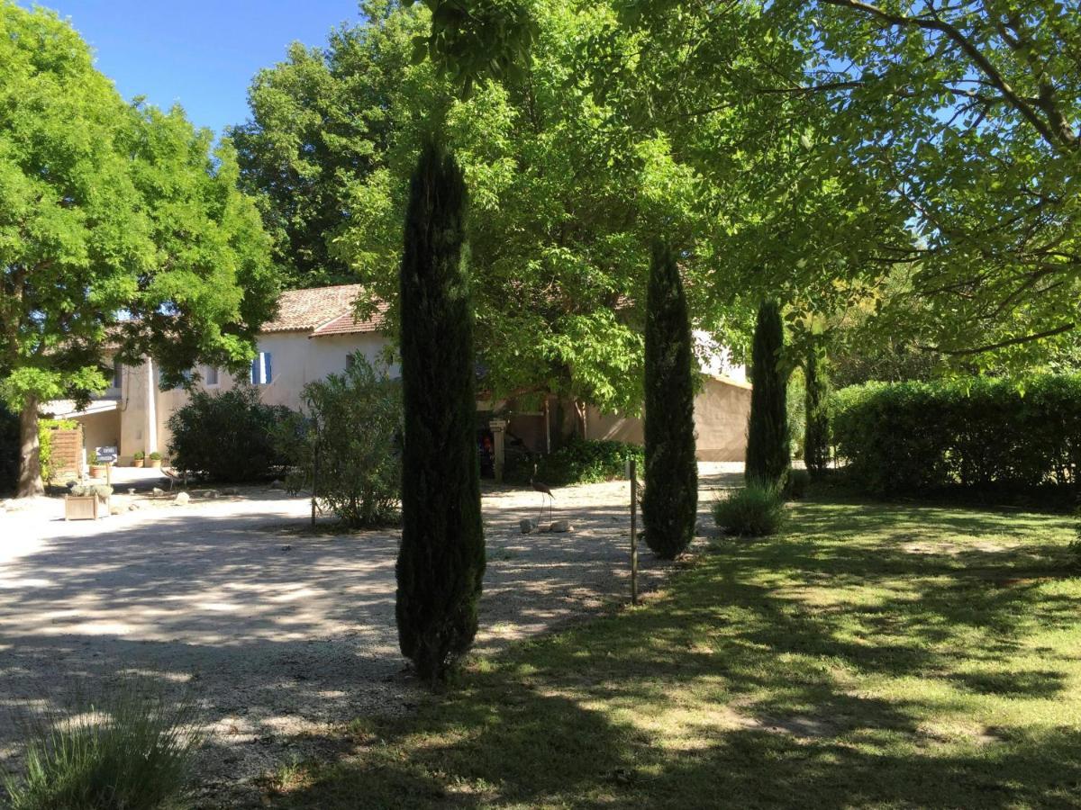 Le Cabanon Villa Le Thor Buitenkant foto